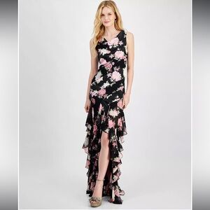 Stunning  Ruffled Floral Maxi Dress 🌸